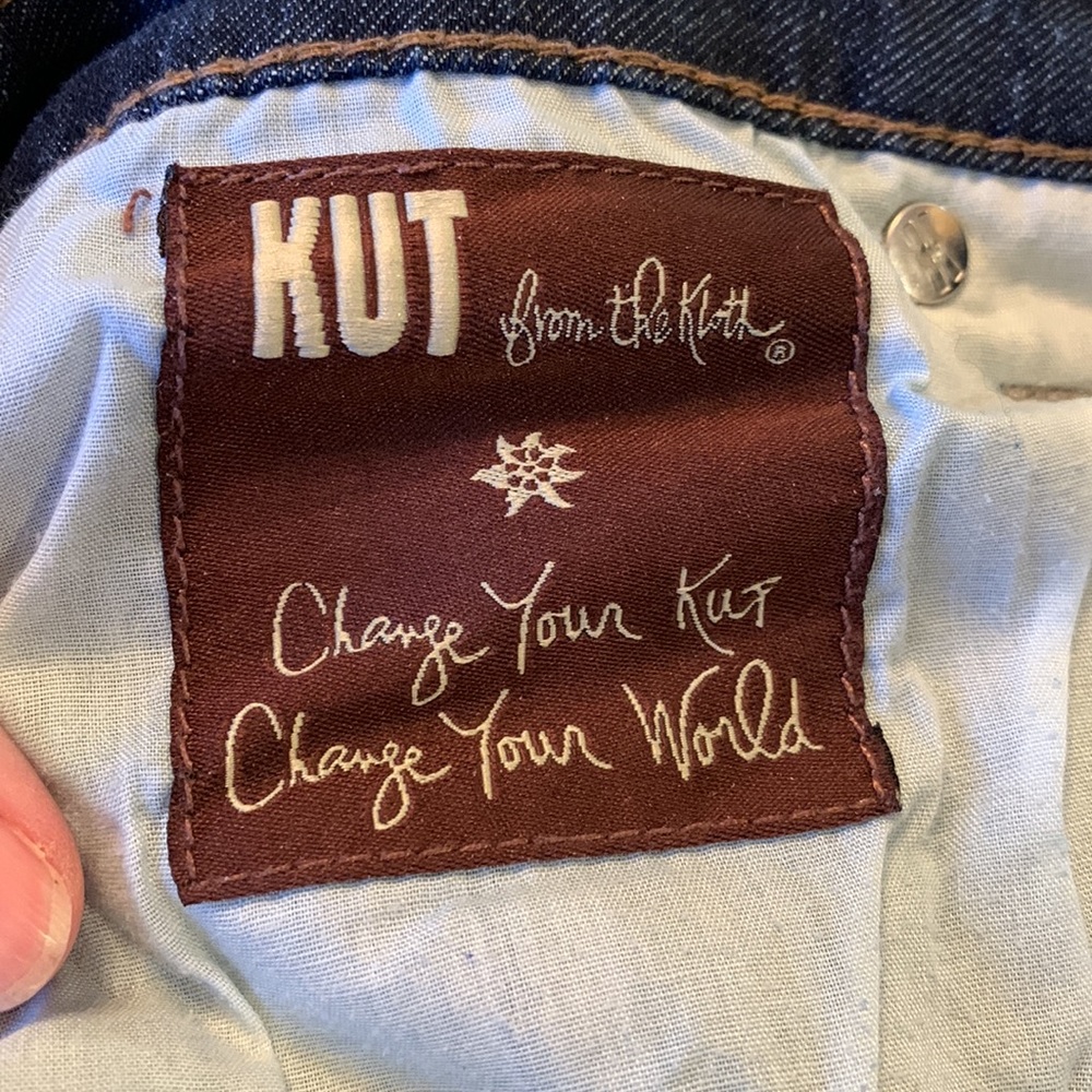 Kut from the Kloth size 6 x 32.5 Rachel bootcut stretch jeans blue denim EUC - Picture 9 of 12